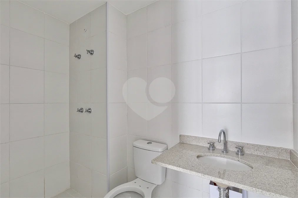 Apartamento com 2 quartos á venda no Alto da Boa Vista, São Paulo - SP