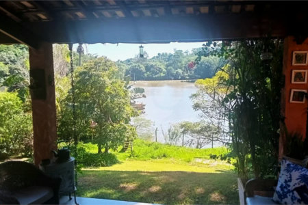Casa à venda com 3 suítes no condomínio Vale da Santa Fé, Vinhedo - SP