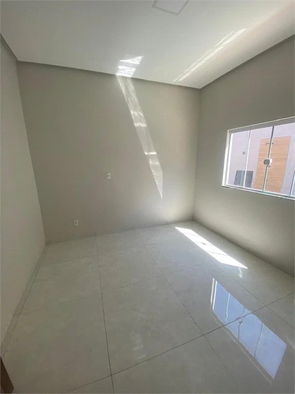 Casa à venda com 3 suítes em Açucena, Balsas, MA