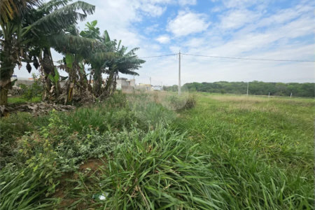 Terreno no Arcoville 260m² de esquina