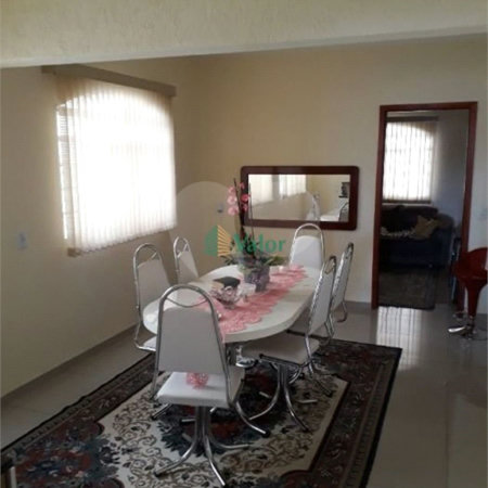 Casa á venda no cidade Aracy