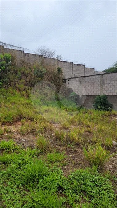 Terreno / Lote a Venda no Residencial Parque dos Pinheiros em Vinhedo/SP