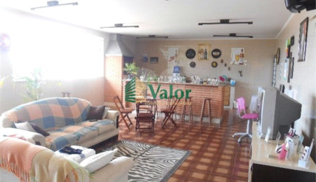 Casa à venda com 4 quartos, sendo 2 suítes,  no Centro, São Carlos, SP