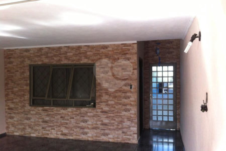 Casa térrea para venda.