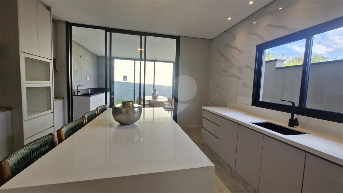 Casa Térrea de Alto Padrão no Condomínio Elementum | Totalmente Mobiliada e Decorada, 3 Suítes e Piscina