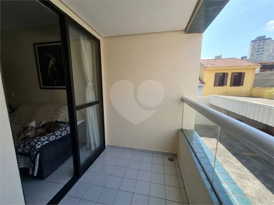 Apartamento 2 quartos, sacada e vaga em Santa Cecília