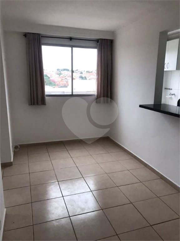 Apartamento no Condomínio Monte Vernon