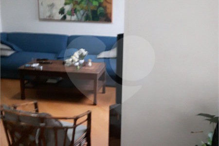 Apartamento de 2 quartos à venda perto do Metrô Paraíso! Excelente localização!