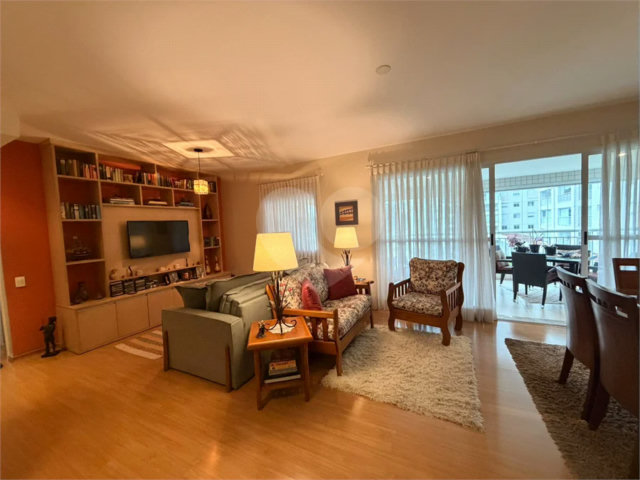 Apartamento à venda com 3 suítes em Jardim Marajoara, São Paulo, SP