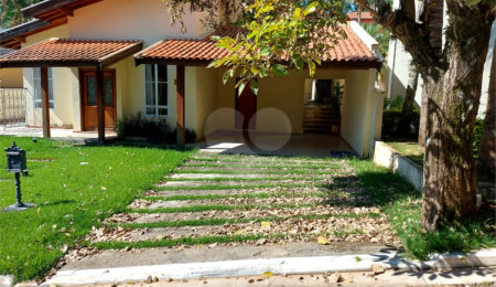 Casa à venda com 3 quartos, sendo 1 suíte, em Villaggio Capríccio, Louveira, SP