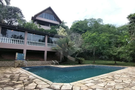LINDA CHÁCARA A VENDA - CONDOMINIO ALPES D'OURO - BOM JESUS DOS PERDÕES