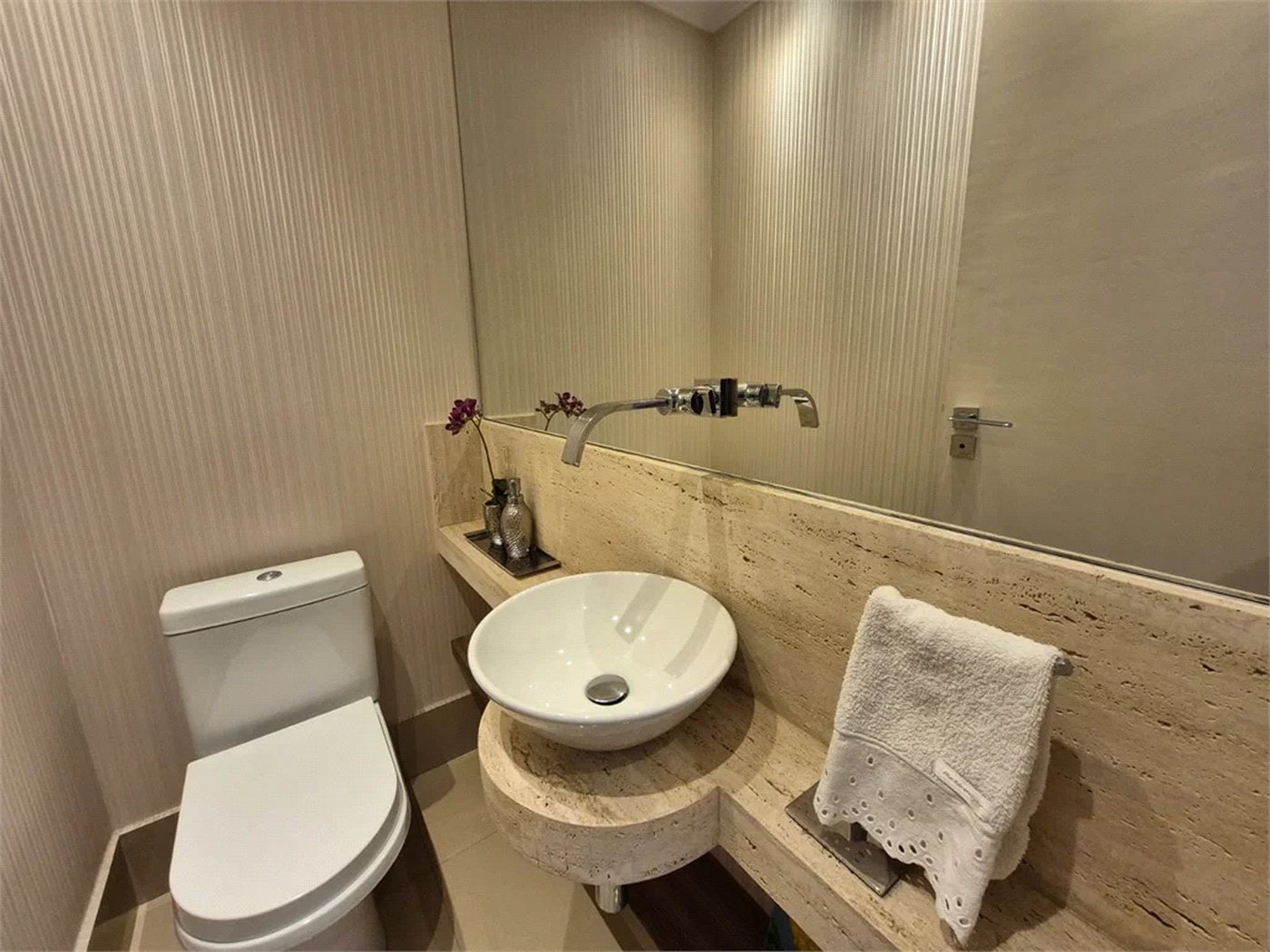 Apartamento à venda no Jardim Bonfiglioli diferenciado com 3 quartos, sendo 2 suítes e 2 vagas