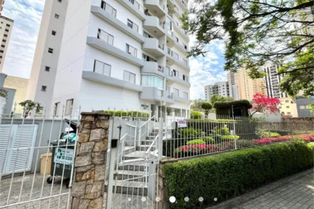 Apartamento à venda com 2 quartos, sendo 1 suíte,  em Chácara Inglesa, São Paulo, SP