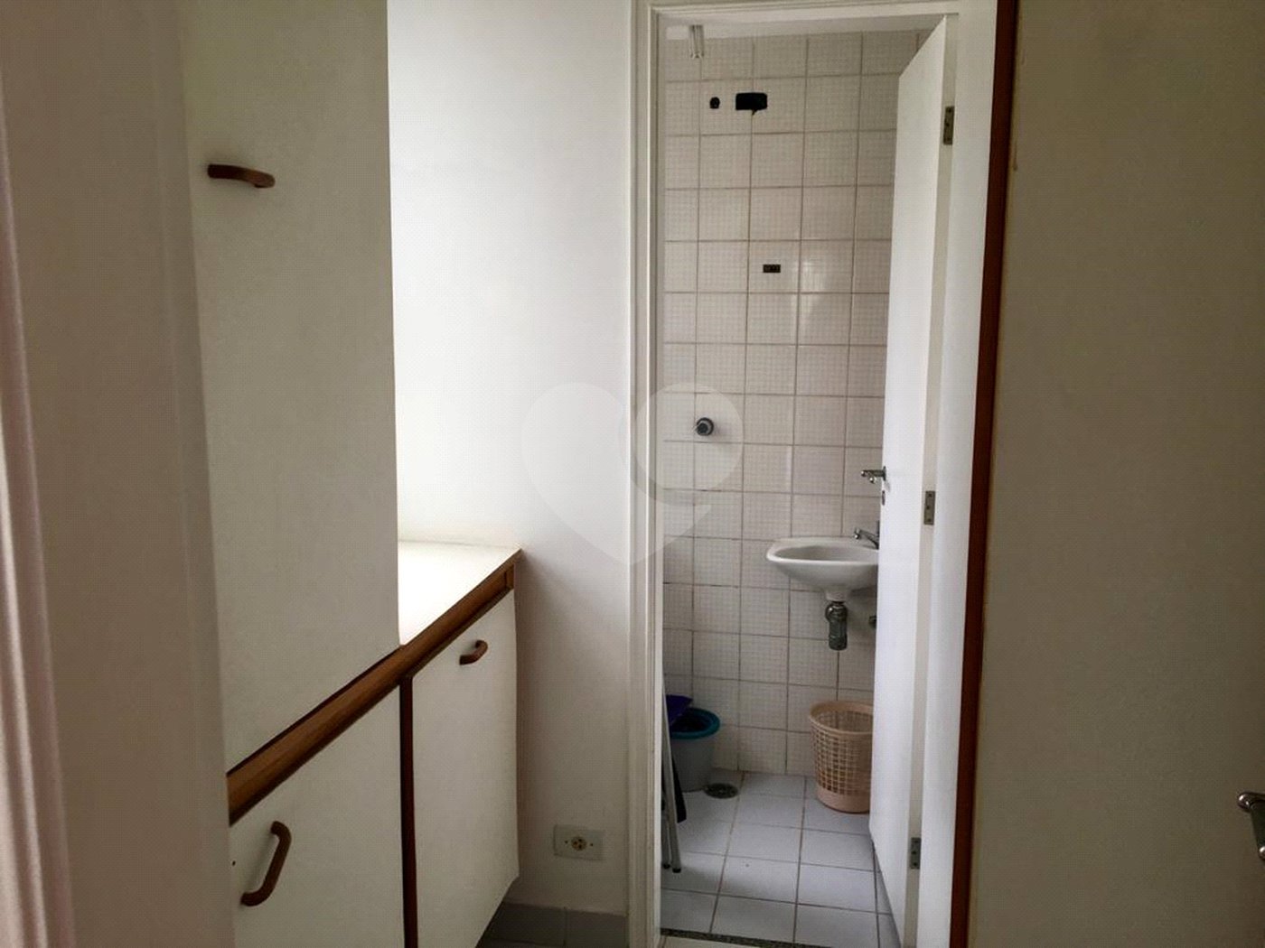 Apartamento com 3 Dormitórios sendo 1 Suíte 2 Vagas à Venda 99 m² por R$ 650.000