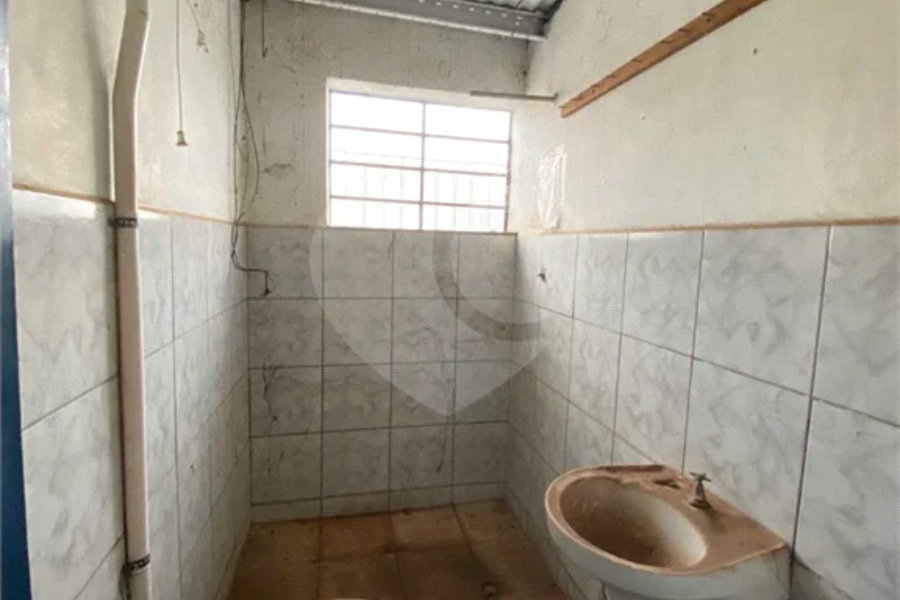 Terreno e Barracão comercial à venda ou locação, no bairro Santa Rosa - Piracicaba/SP.