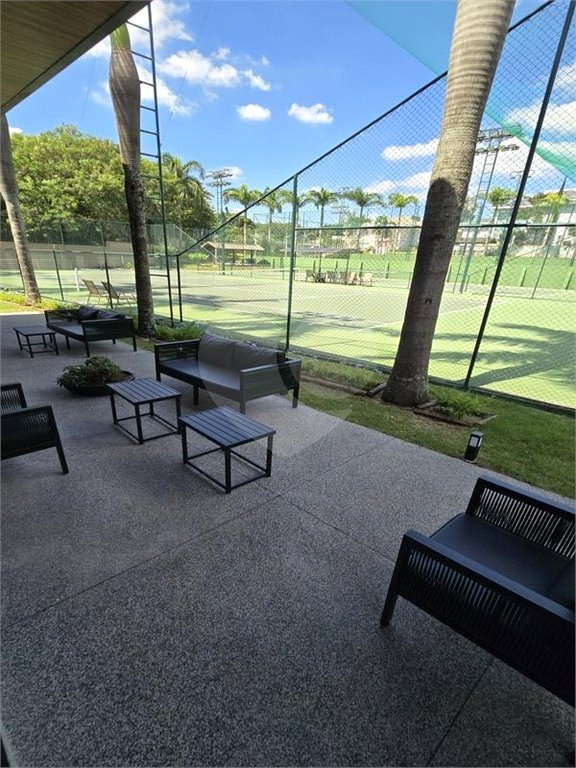 Maison Du parc- condominio de altissimo padrão - lote plano com 495,00 ms- R$ 1.920.000,00 - condominio - R$ 1.100,00 - iptu - R$ 800,00 - Área de lazer: Quadra de Tênis - Quadra Poliesportiva - campo de Futebol - Quadra de Squash - Academia - Playground - Sistema de Segurança 24hs com cerca elétri