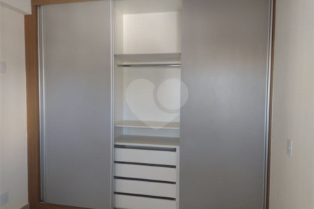 Apartamento no Edifício Monet á venda