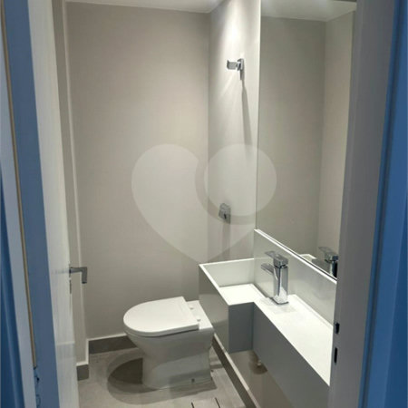 Apartamento à venda no Campo Belo- Para reforma