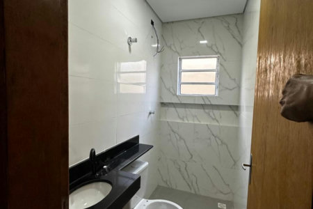Casa à venda com 2 quartos, sendo 1 suíte, em Nova Itanhaém, Itanhaém - SP