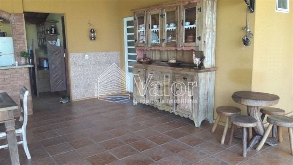 Chácara com 2.400m²