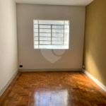 Excelente sobrado de 03 dormitórios na Aclimação.