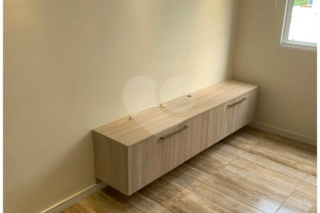 Apartamento à venda na Frei Caneca, 28 m², 1 quarto
