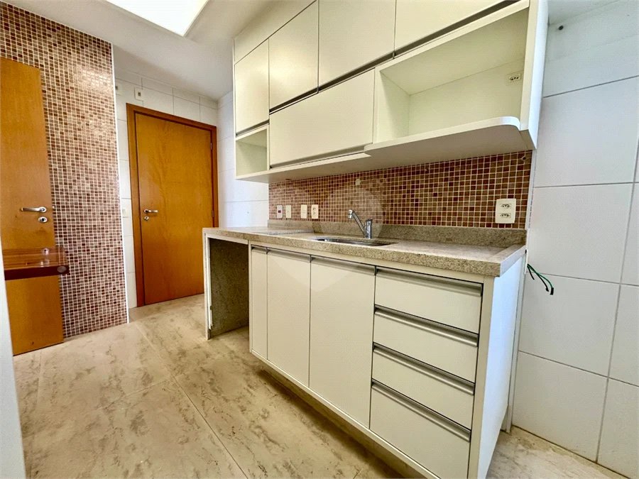 Apartamento para Locação na Vila Olímpia | 126 m² | 3 Suítes | 3 Vagas