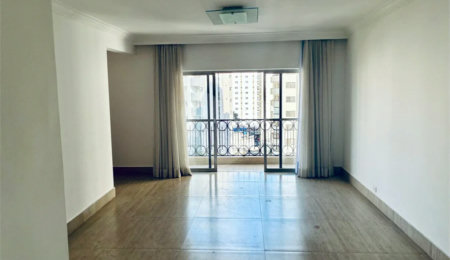 Apartamento à venda com 3 quartos, sendo 1 suíte,  em Campo Belo, São Paulo, SP