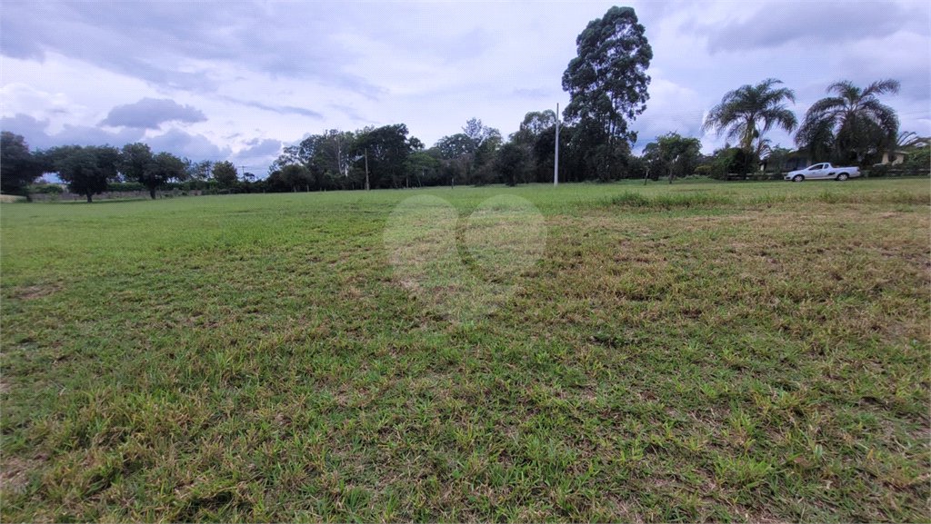 Loteamento Residencial no Condomínio Vila Pinhal do Broa.