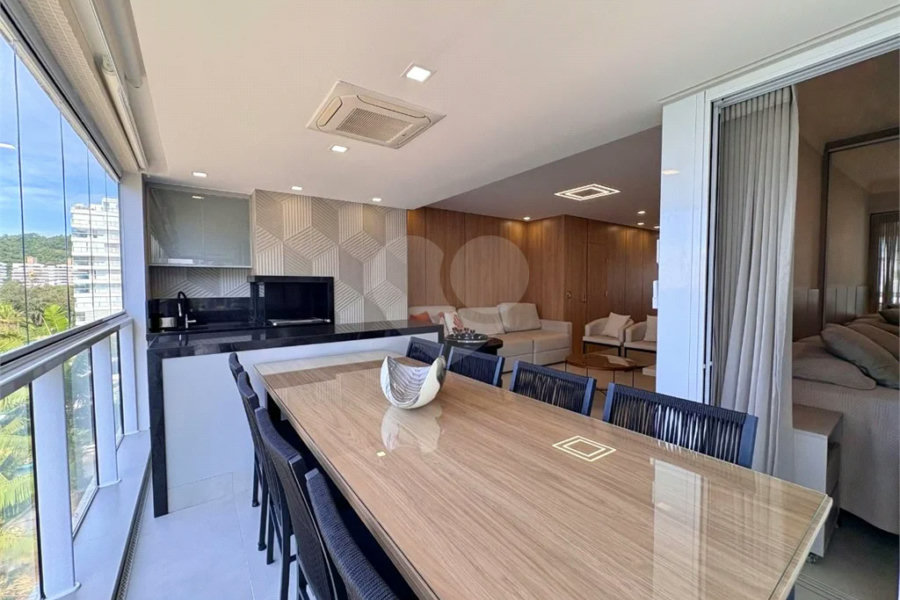 Apartamento à venda com 4 quartos, sendo 3 suítes,  em Riviera de São Lourenço, Bertioga, SP