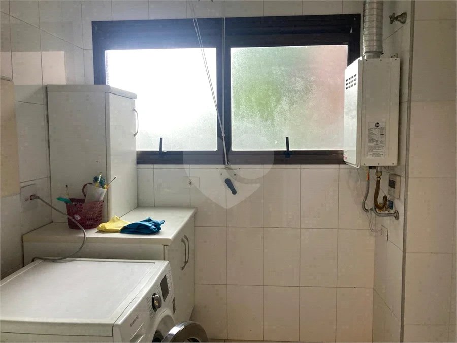 Apartamento Mobiliado no Alto da Boa Vista, com churrasqueira na varanda , 3 suítes e próximo ao Metro