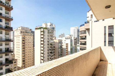 Apartamento localizado no Bairro Nobre de Higienópolis