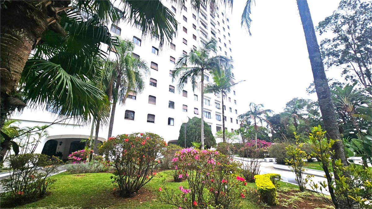 Apartamento para alugar com 3 quartos, sendo 1 suíte, em Granja Julieta, São Paulo, SP