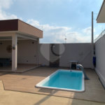 Casa térrea com piscina para venda no Residencial Arcoville