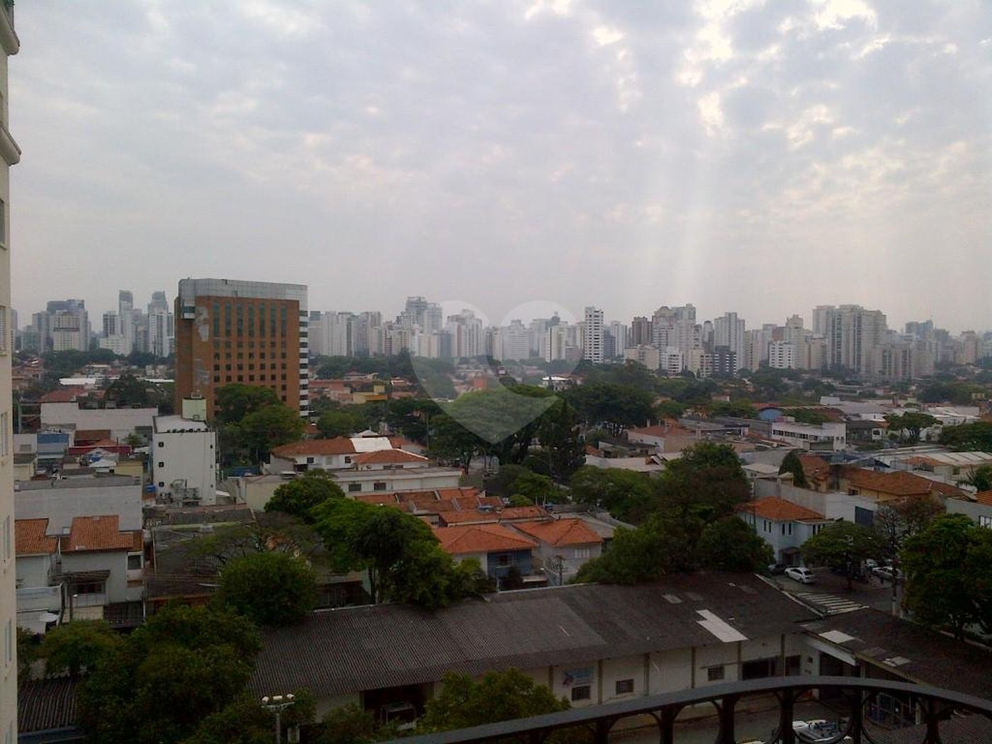 Moema - Apartamento 2 dormitórios c/suíte e Ar condicionado mobiliado !!!