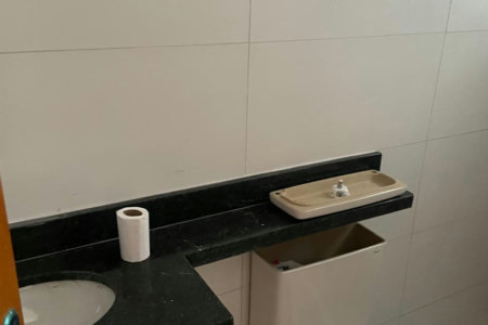 Sobrado à venda com 2 quartos, sendo 1 suíte, em Jardim Princesa, Praia Grande - SP