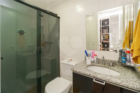 Apartamento à venda com 3 quartos, sendo 1 suíte, em Jardim Prudência, São Paulo, SP