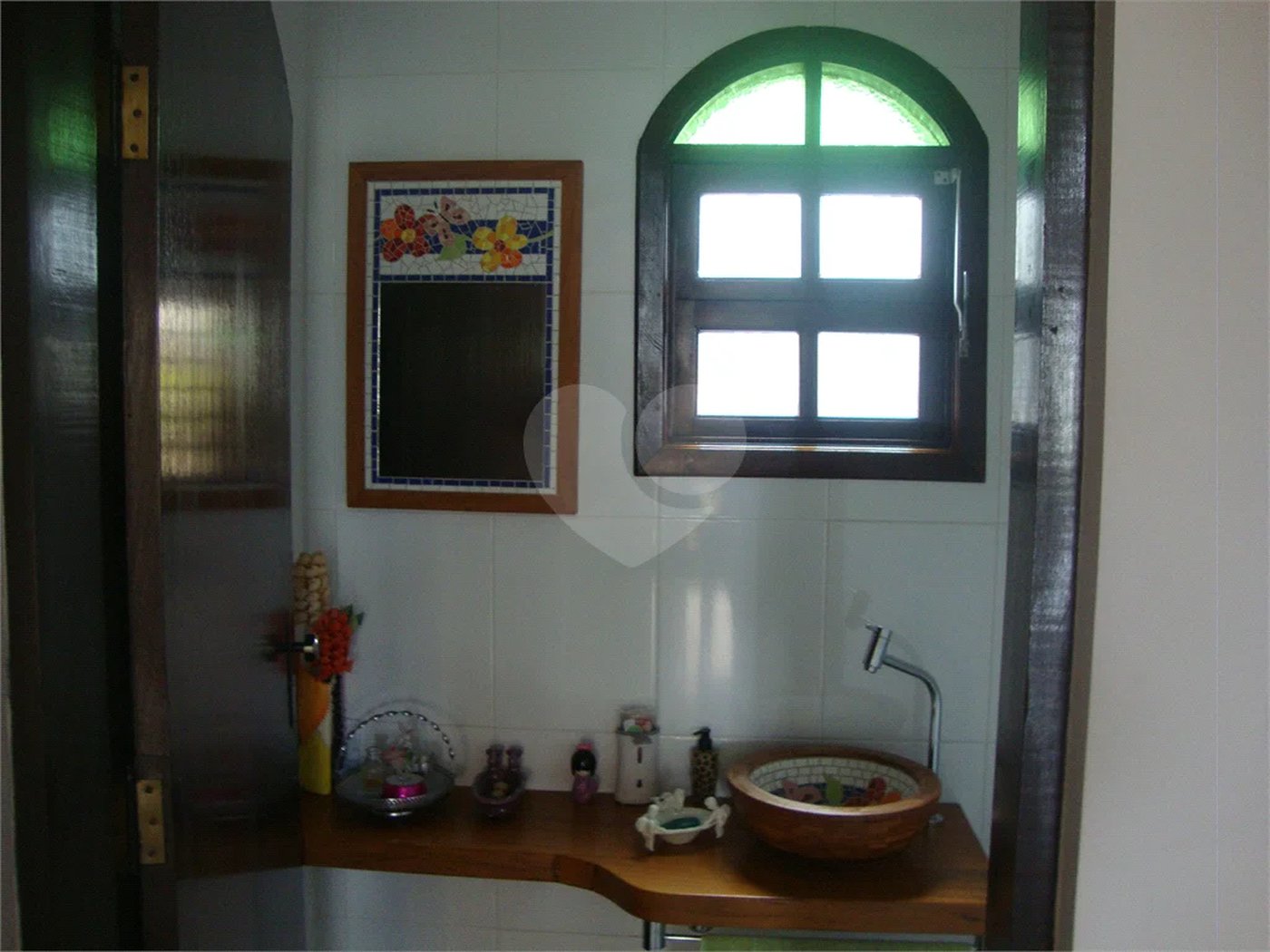 Chácara à venda com 5 quartos, sendo 2 suítes, em Jardim Arujá, Arujá, SP