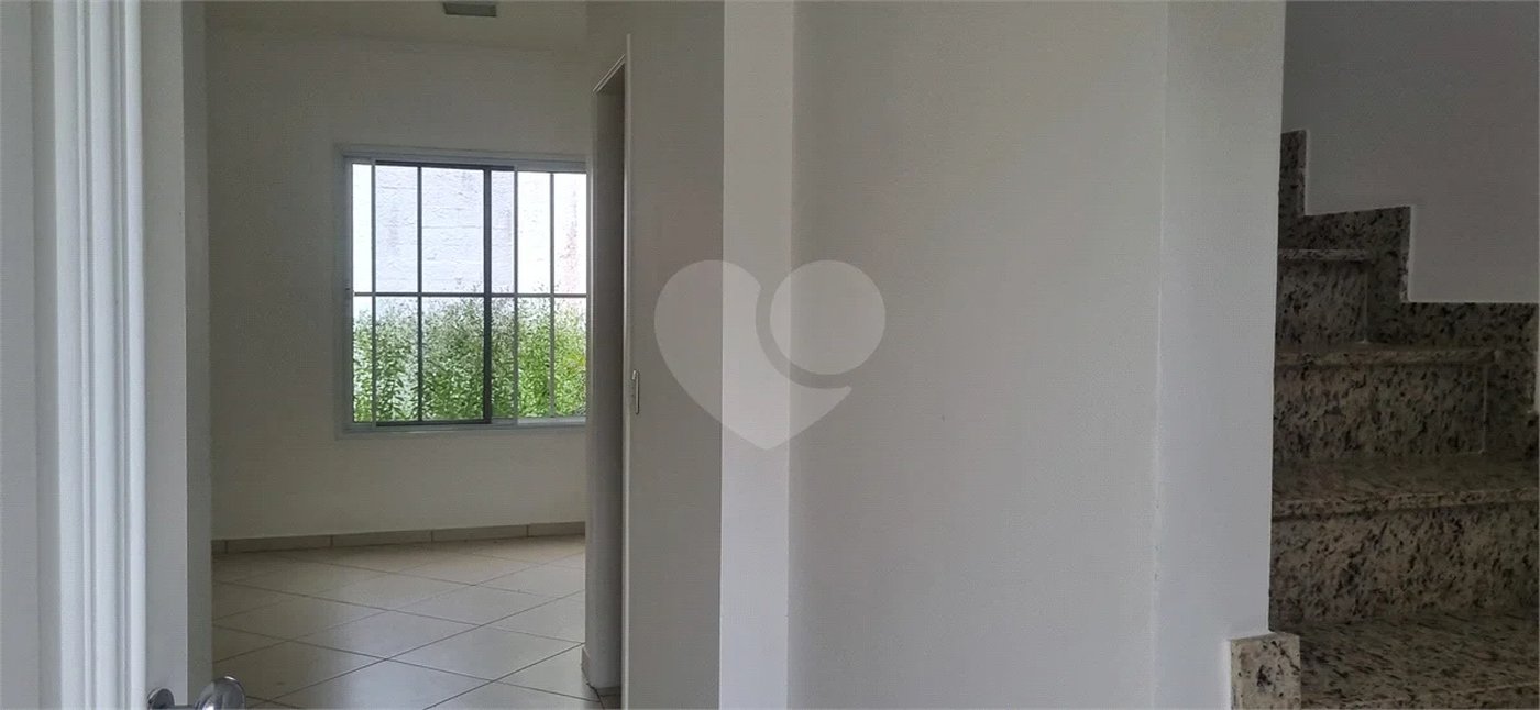Lindo sobrado com 3 dormitórios (1 suíte com closet) e a.c. em todos os ambientes. à venda, 150 m², por R$ 960.000,00 no condomínio Casa Bella, em Indaiatuba/SP.