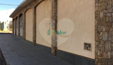 Casa à venda com 3 quartos, sendo 1 suíte,  em Vila Carmem, São Carlos, SP