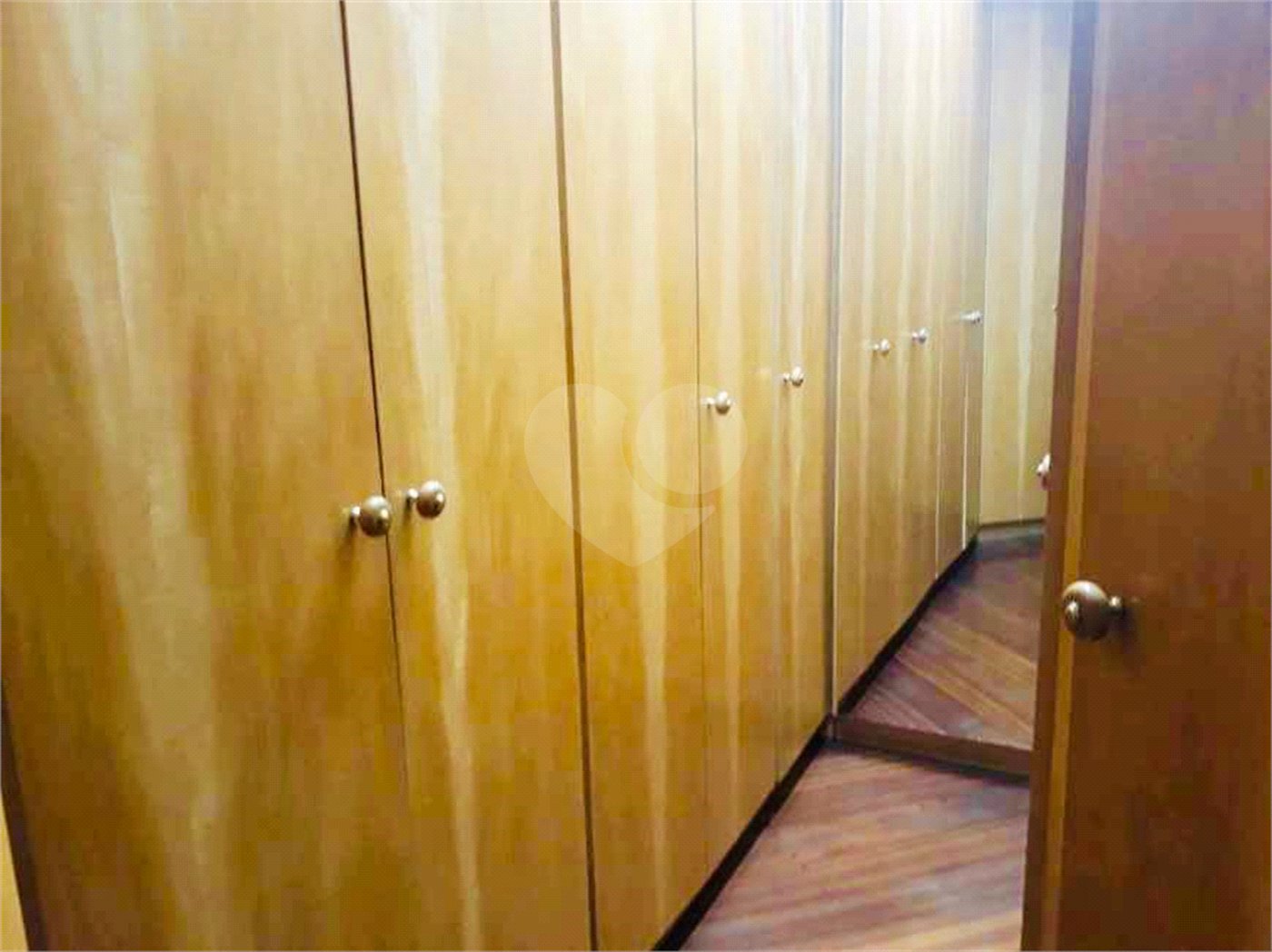 Apartamento à venda na Saúde de 500m² com 5 dormitórios, 4 suítes e 5 vagas