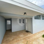 Casa à venda com 3 dormitórios, sendo 1 suite e ampla área de lazer no Jardim Brasil