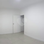 Apartamento com dois dormitórios na Bela Vista