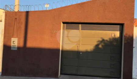 Casa à venda com 2 quartos em Loteamento Social Antenor Garcia, São Carlos, SP