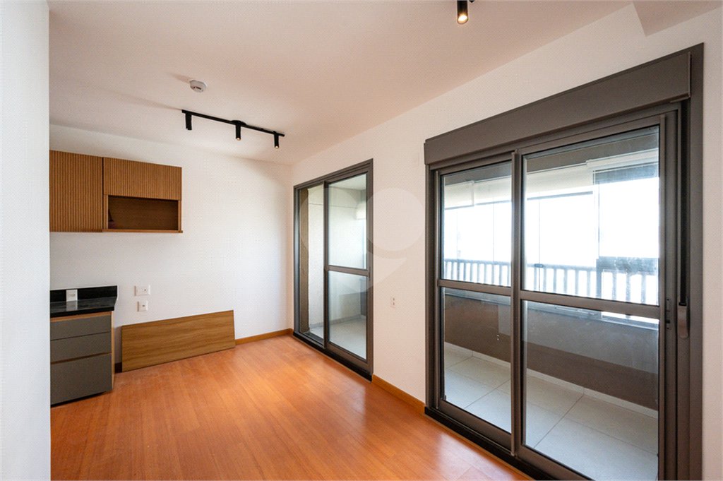 LINDO STUDIO DE 32M² PRÓXIMO DE TUDO