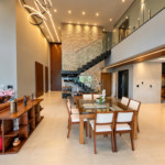 Casa nova no Saint Patrick com 926 m², 5 suítes, elevador e piscina aquecida, saúna em Sorocaba