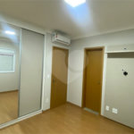 Apartamento para alugar com 2 suítes em Piracicaba.