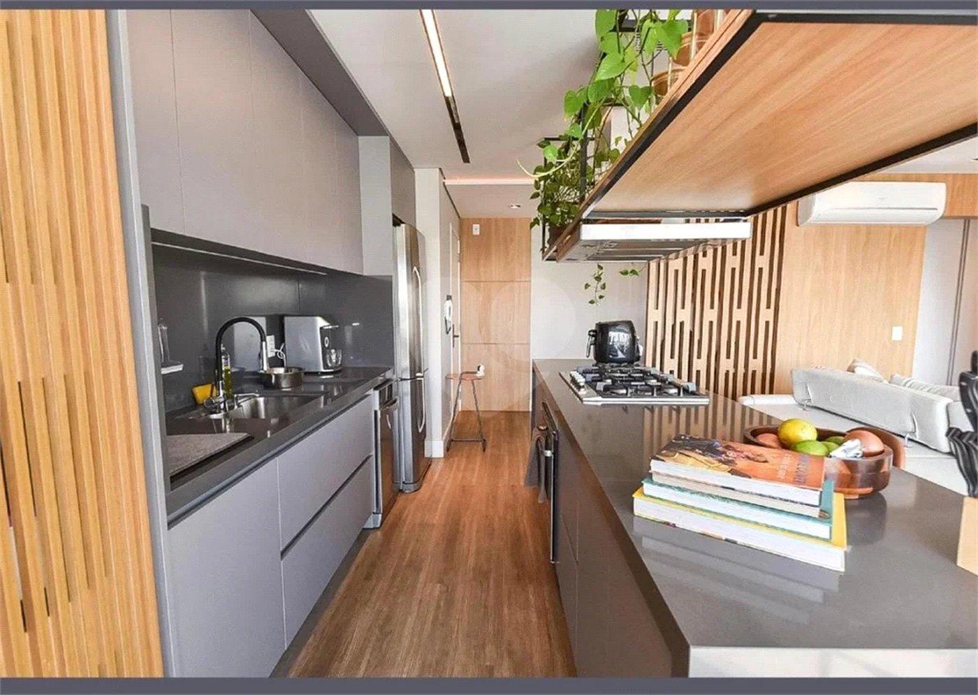 Apartamento à venda na Vila Mariana. Localização espetacular!