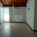 Casa charmosa e elegante localizada no deslumbrante Condomínio Villagio Capriccio Louveira SP
