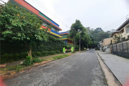 Sobrado à venda com 3 quartos, sendo 1 suíte, em Jardim Bonfiglioli, São Paulo, SP